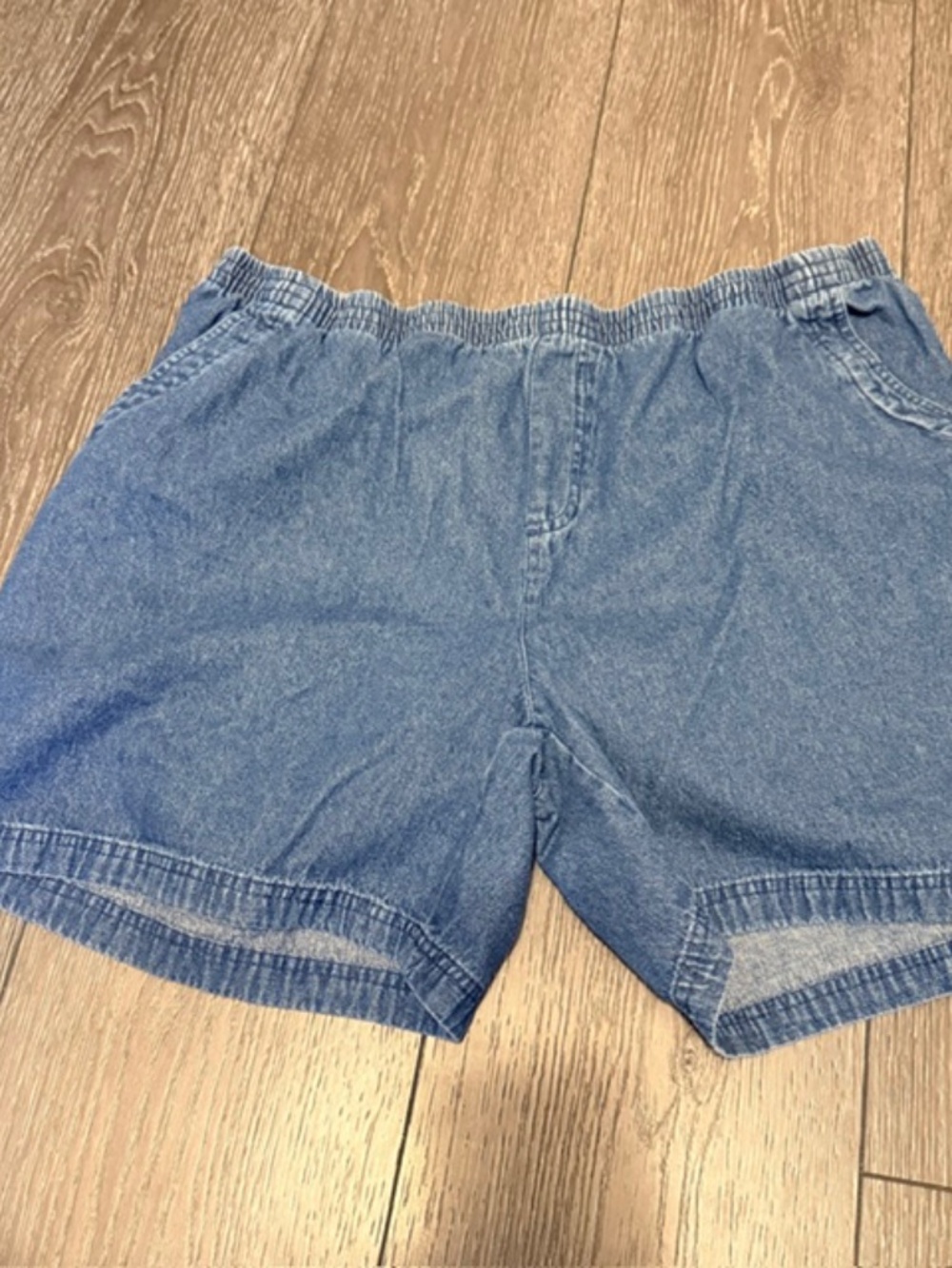 Basic Editions pull on jean shorts